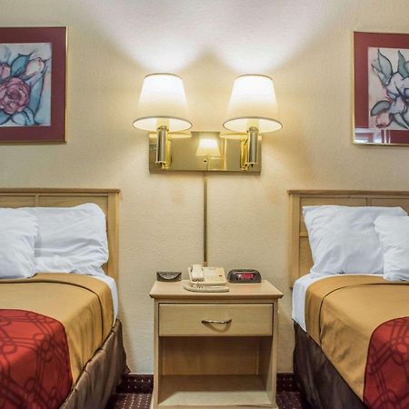 Econo Lodge Dewitt I-90 Eksteriør bilde
