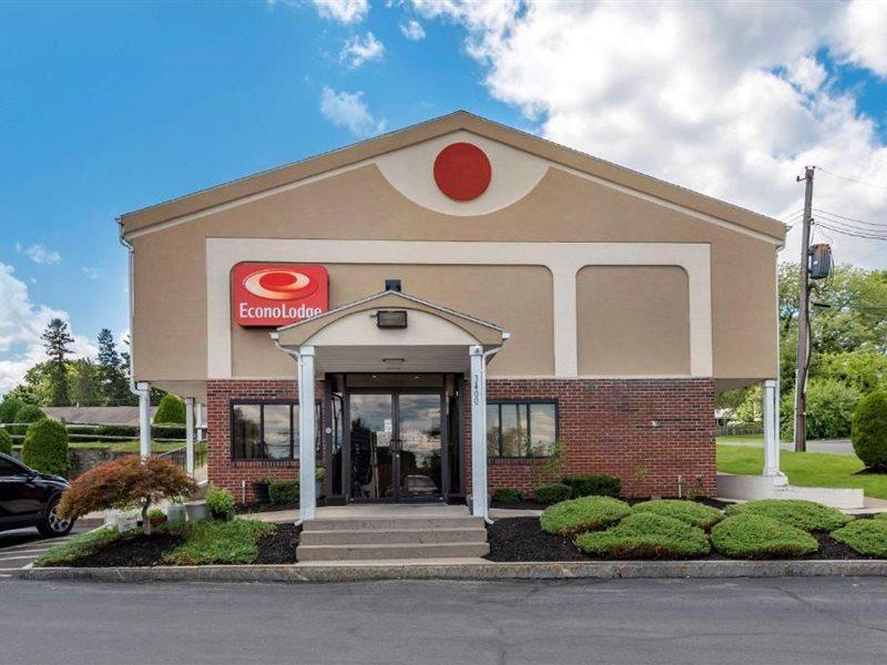 Econo Lodge Dewitt I-90 Eksteriør bilde