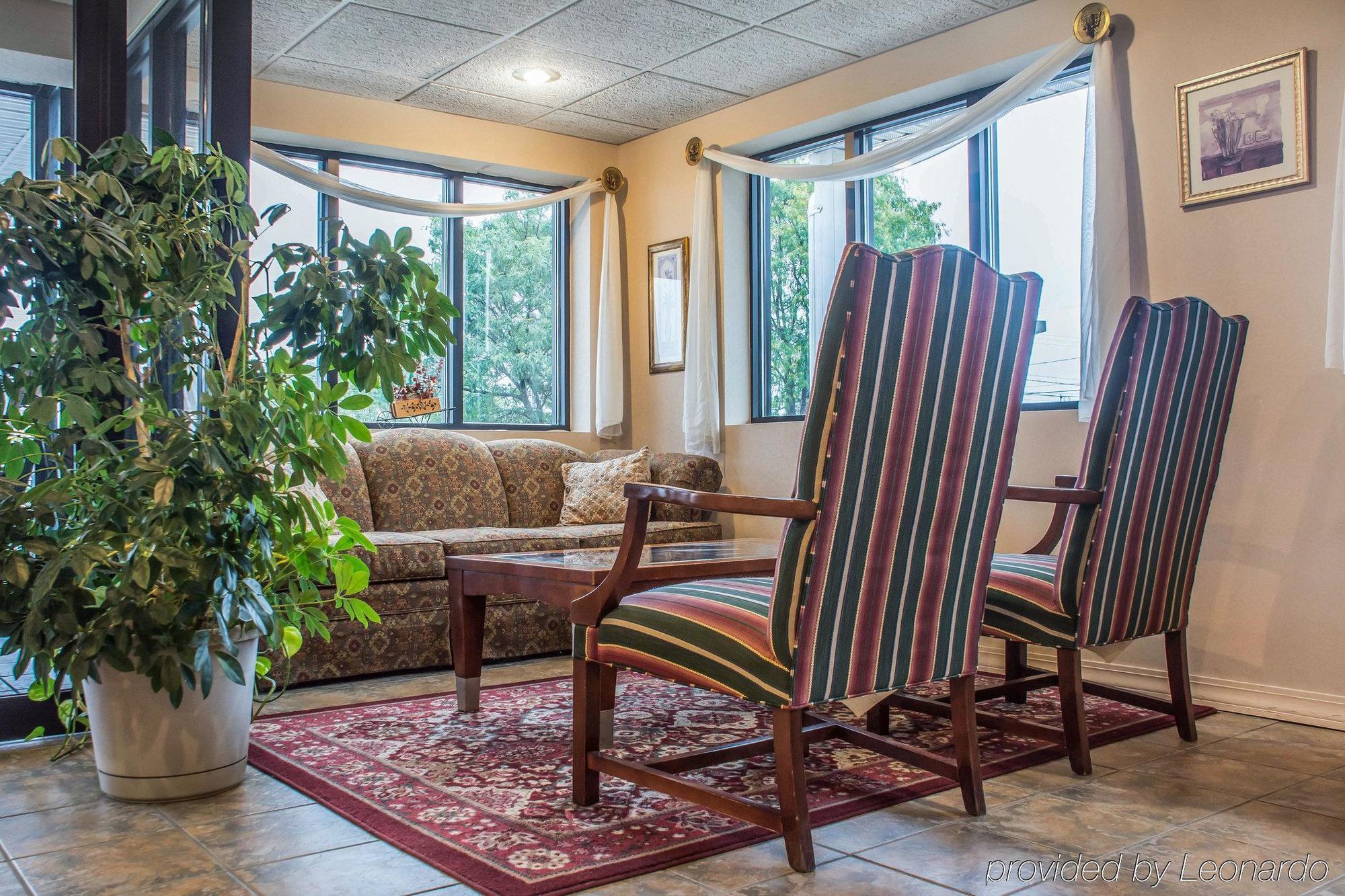 Econo Lodge Dewitt I-90 Eksteriør bilde
